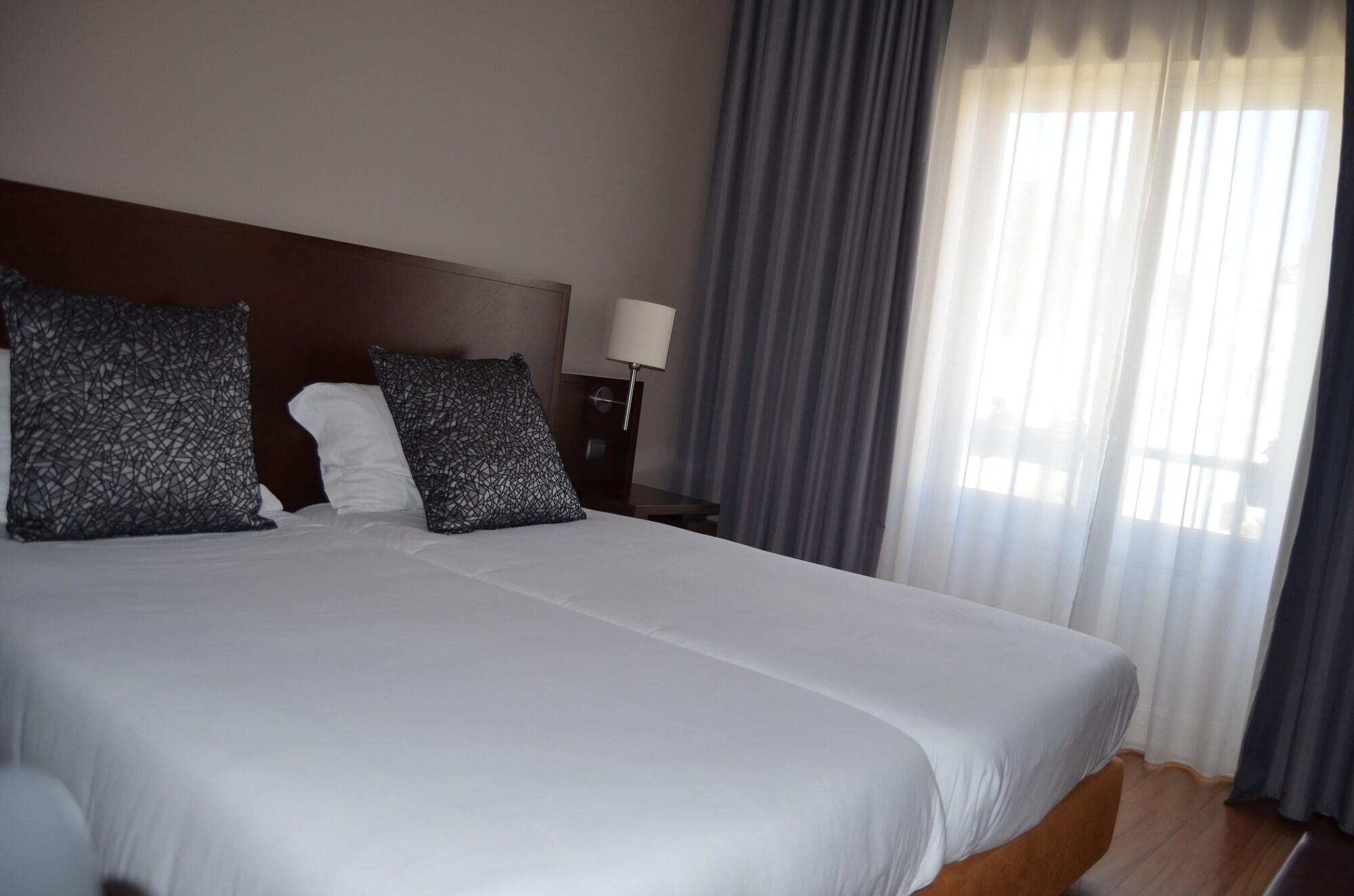 Hotel Torres Novas Zewnętrze zdjęcie